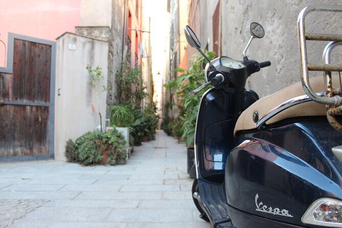 3 Hours Guided Tour of the Historic Districts of Cagliari - Stampace and via Roma: churches close by, plus a town hall with a “European” imprint