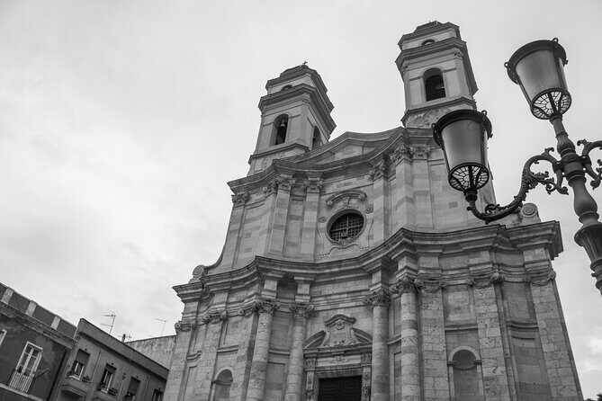 3 Hours Guided Tour of the Historic Districts of Cagliari - The guide’s role: how names like Valentina and Majid turn stones into a story
