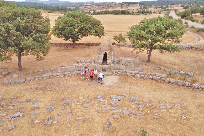4x4 tour of Orgosolo: Murals and typical lunch at the shepherd's - Giants’ Tombs at Madau (Fonni): Nuragic stonework in 20 minutes