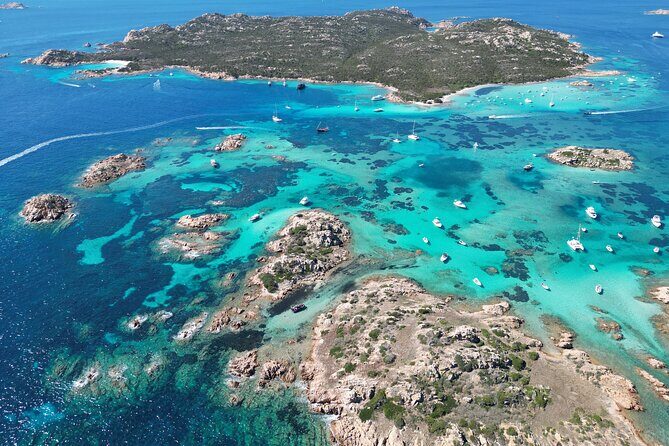 8-hour tour of the La Maddalena Archipelago Ponte VIP - Cala dell’Amore on Spargi: The Best Swim-Break Rhythm