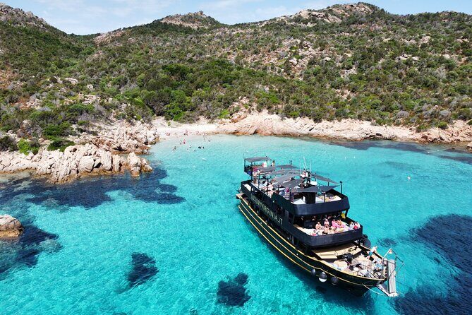 8-hour tour of the La Maddalena Archipelago Ponte VIP - Bear Rock and Capo d’Orso: Odysseus Country From the Boat