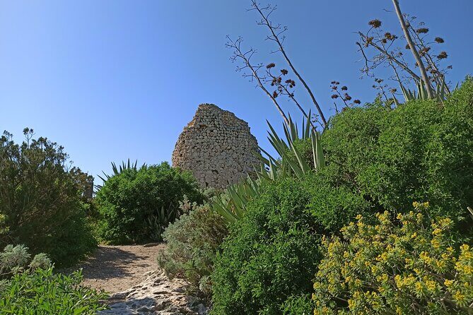 A hike to the Devil's Saddle - Guides That Turn Viewpoints Into Stories (Raffaela and Alessio)