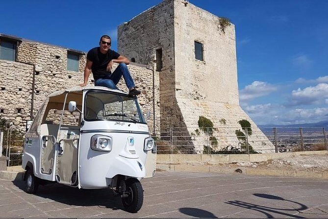 Apelisetta tuk tuk: 2 hours tour of Cagliari - Cagliari in 2 Hours: The real rhythm of this tuk tuk ride