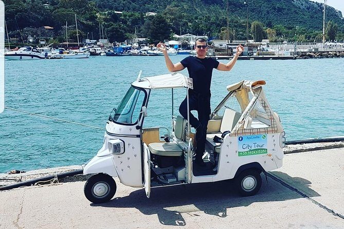 Apelisetta tuk tuk: 2 hours tour of Cagliari - Guide Alberto and why the ride feels personal