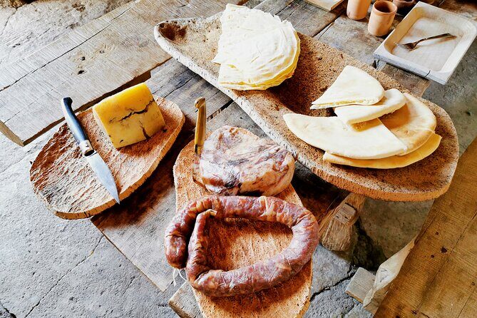 Archeology, visit to a vineyard and wine and pecorino cheese tasting - Key things I’d pack in your brain before you go