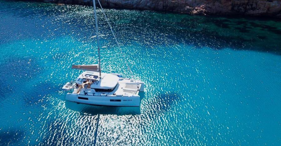 Archipelago di La Maddalena: Catamaran Tour Full day-Lunch - Stop 5 Spargi: lunch and the longest SUP block