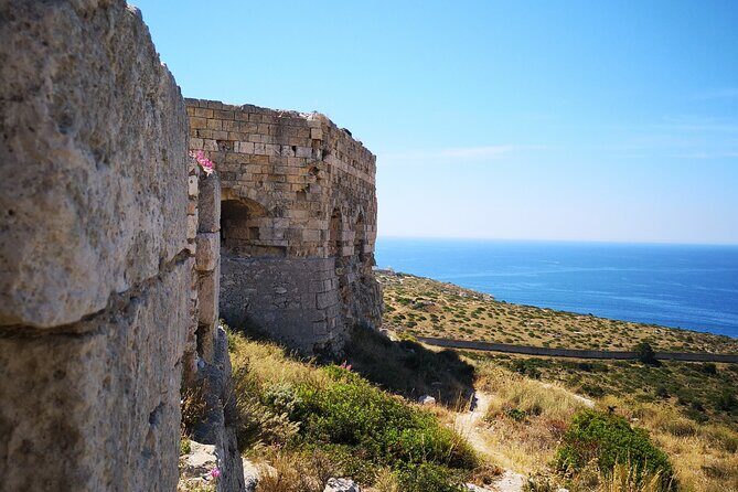 Between towers and forts: tour to the hill of Sant'Elia - Key highlights to look for