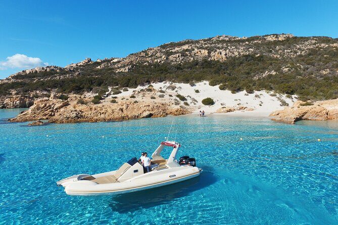 Boat rental with skipper in the La Maddalena Archipelago - Adding Corsica: Lavezzi, Cavallo, and Piana in the same outing