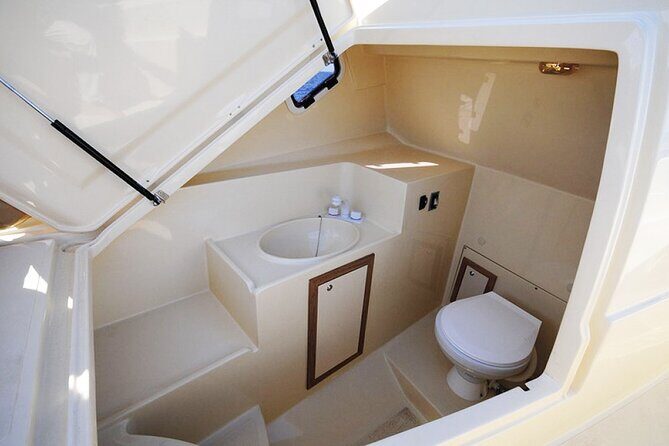 Boat rental with skipper in the La Maddalena Archipelago - Price and logistics: what the $599.13 per group really buys