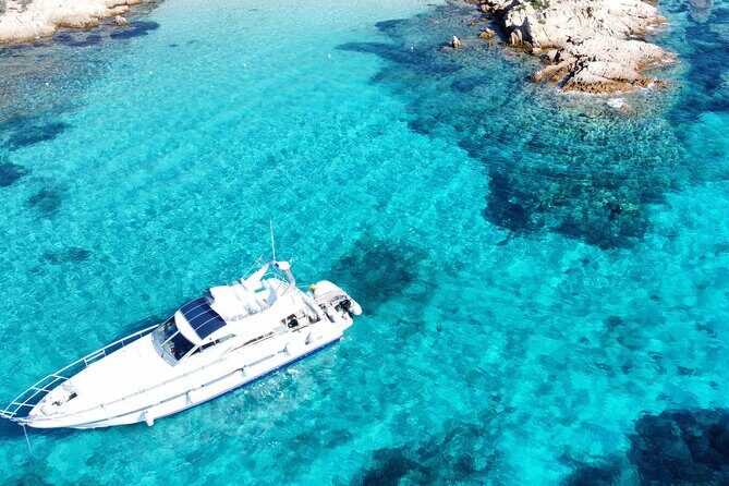 Boat tour Porto Cervo - Maddalena archipelago - From Cala Bitta to Palau: you start with comfort, then go full beach mode