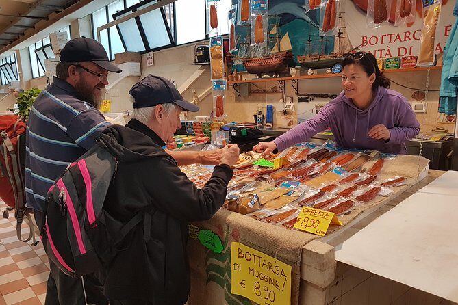 Cagliari Easy Tour - San Benedetto Market: Fresh Food and a Free Sardinian Tasting