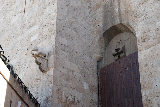 Castello Walking tour and the Giants of Mont'e Prama - Small-group format and getting real answers