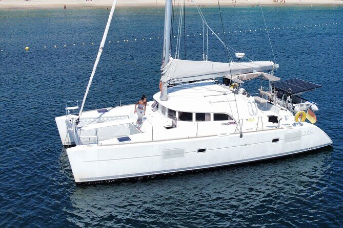 Catamaran Tour from La Caletta near Olbia – Experience Sardinia’s Coast - The sailing style: relaxed pace, real time in the water