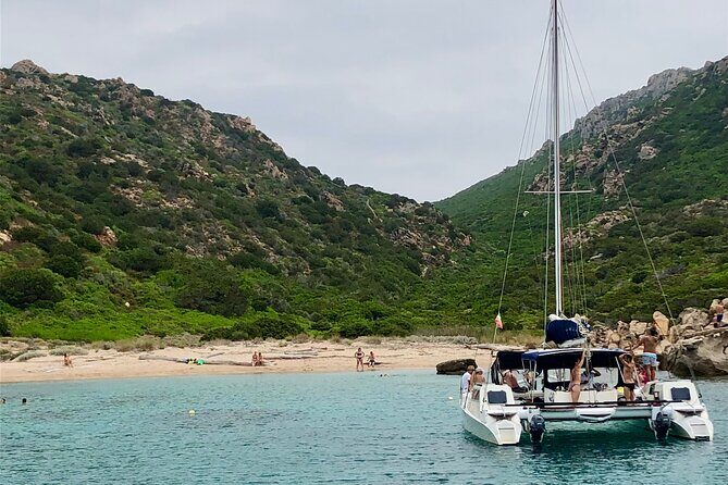 Daily cruise on a sailing catamaran on the La Maddalena archipelago - Stop 1 (around 11:30): Maddalena Islands for swim time and an easy aperitivo