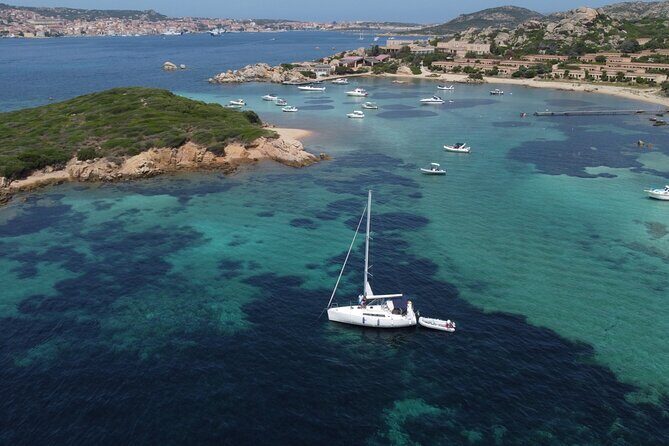 Daily excursions on a sailing boat, Maddalena Archipelago - Sailing by Bonifacio: spotting southern Corsica at a distance