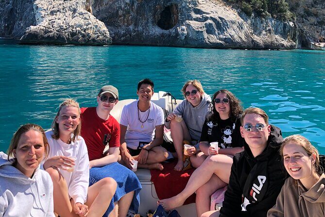 Dinghy tour Cala Goloritze Mariolu Biriala and Grotta del Fico - A dinghy day on the Gulf of Orosei: the value behind the price