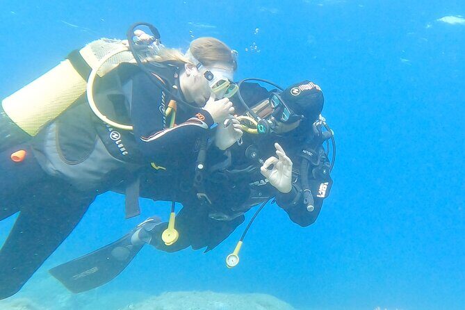 Diving baptism with cylinders (Introdive) at the Capo Carbonara Marine Protected Area - Scuba Baptism at Capo Carbonara: what you’re really buying