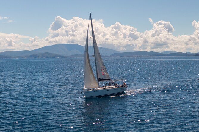 From Cannigione: Tour of the Maddalena Archipelago - Sailing-first touring in the Maddalena Archipelago