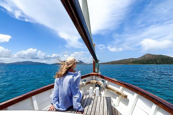 From Stintino: sailing trip to Asinara - Onboard Lunch: Sardinian Comfort Food, Served While You Sail
