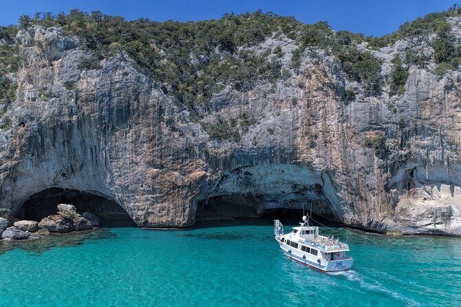 Full Day Cala Gonone and Gulf of Orosei Mini Cruise - On-board comfort: big boat, possible full seating, and sun planning
