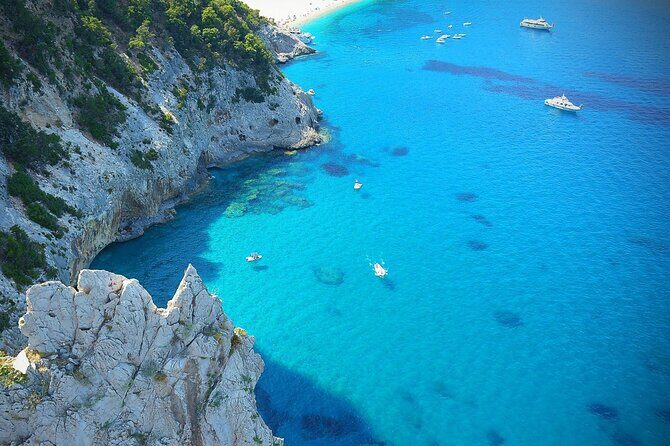 Gulf of Orosei Speedboat Trip with Aperitif from Cala Gonone - Cala Luna: the first 90 minutes for real swimming and photos