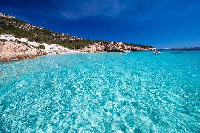 La Maddalena Archipelago Comfort Boat Tour - The boat experience: room, cleanliness, and crew that cares