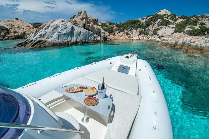 La Maddalena archipelago private tour with skipper - Isola di Spargi and Cala Corsara: where the water does the talking