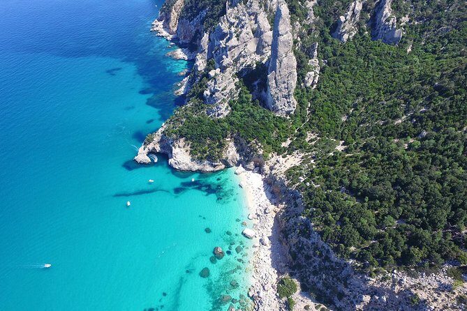 One day guided boat tour along the Baunei coast. - Why Baunei’s coast is a sea-only show