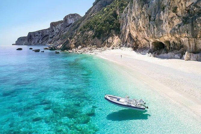 One day guided boat tour along the Baunei coast. - Santa Maria Navarrese start: the meeting point you don’t want to miss