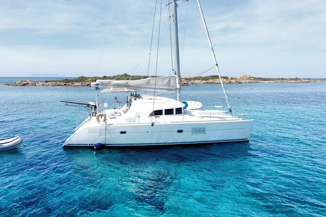 Private catamaran sailing trip around La Caletta -Berchida - Sardinia - The skipper experience: safety and relaxation in the same package