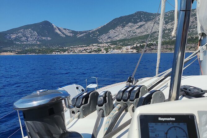 Private catamaran sailing trip around La Caletta -Berchida - Sardinia - Alcohol, age rules, and how that affects the vibe