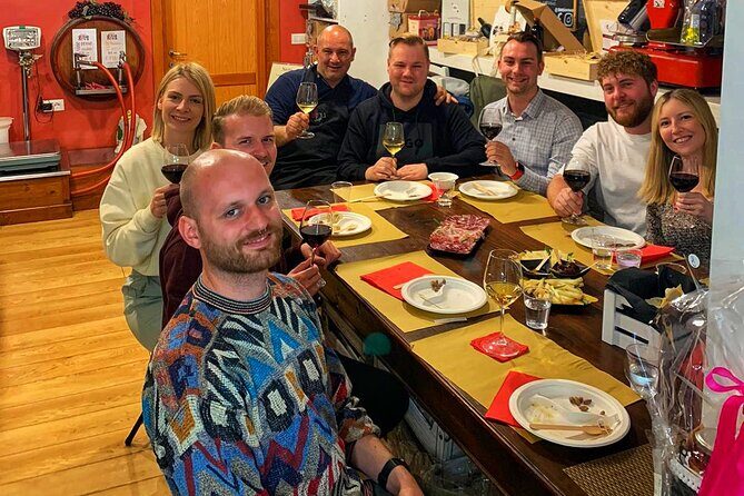 Private local Food and Wine tasting - Timing that actually works: flexible start, 1 hour, and small group energy