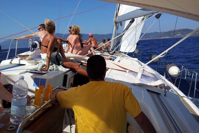 Sailing day trip - Lunch on board at 13:30: pasta, local wine, and moka coffee