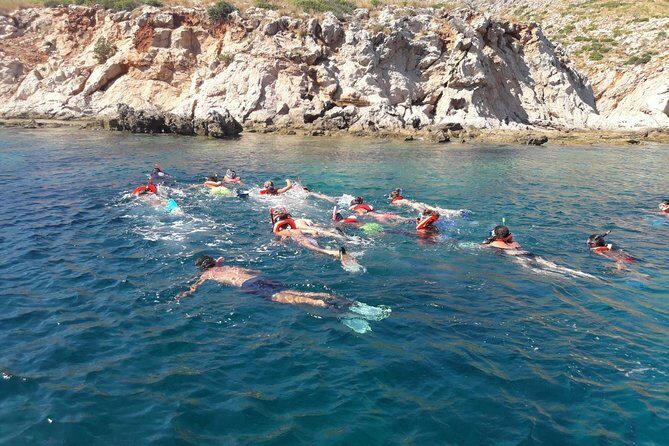 Snorkeling marine protected area Tavolara - Molara natural pools: calmer water, steady sea life