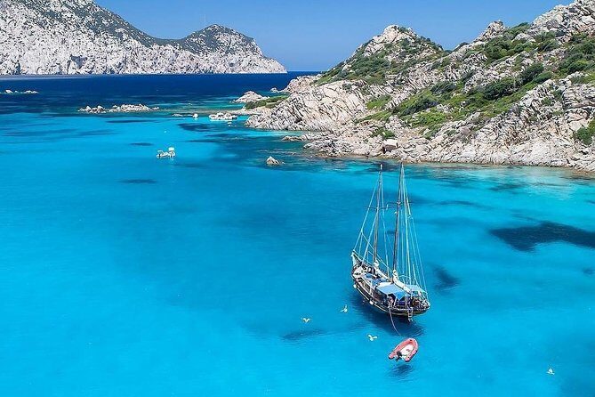 Tavolara Boat Tour and Snorkeling - Stop 3: Spiaggia del Dottore snorkeling time
