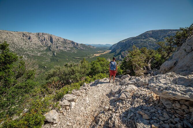 Tiscali mount guided hike - Why Monte Tiscali from Orosei is such a smart day
