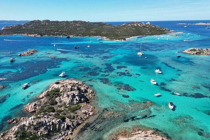 Tour of the Archipelago of La Maddalena ecofriendly - Getting on board from Cannigione (and why timing matters)